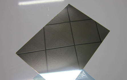 進口鏡面鋁板與國產鏡面鋁板有啥區別？